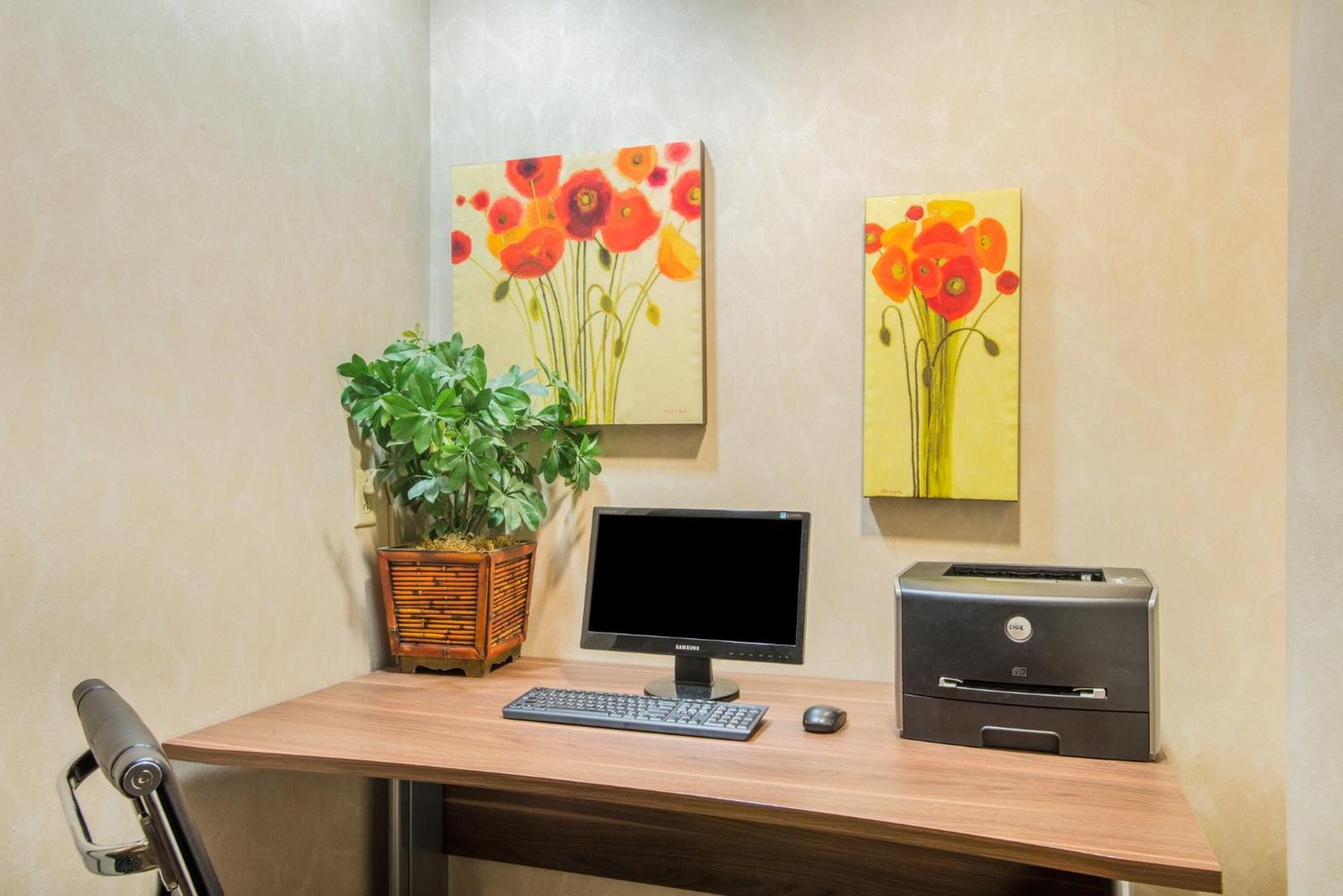 Holiday Inn Express Hotel & Suites Brattleboro By Ihg Kültér fotó