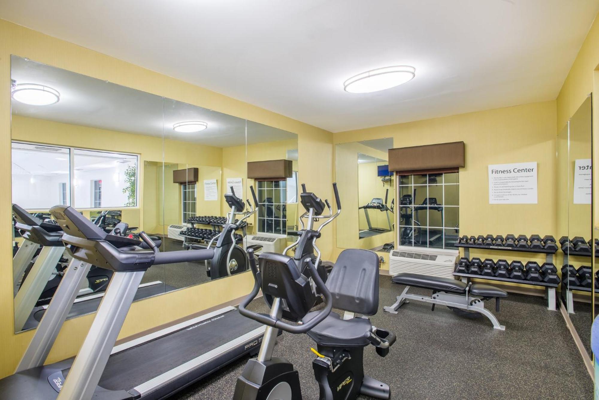 Holiday Inn Express Hotel & Suites Brattleboro By Ihg Kültér fotó