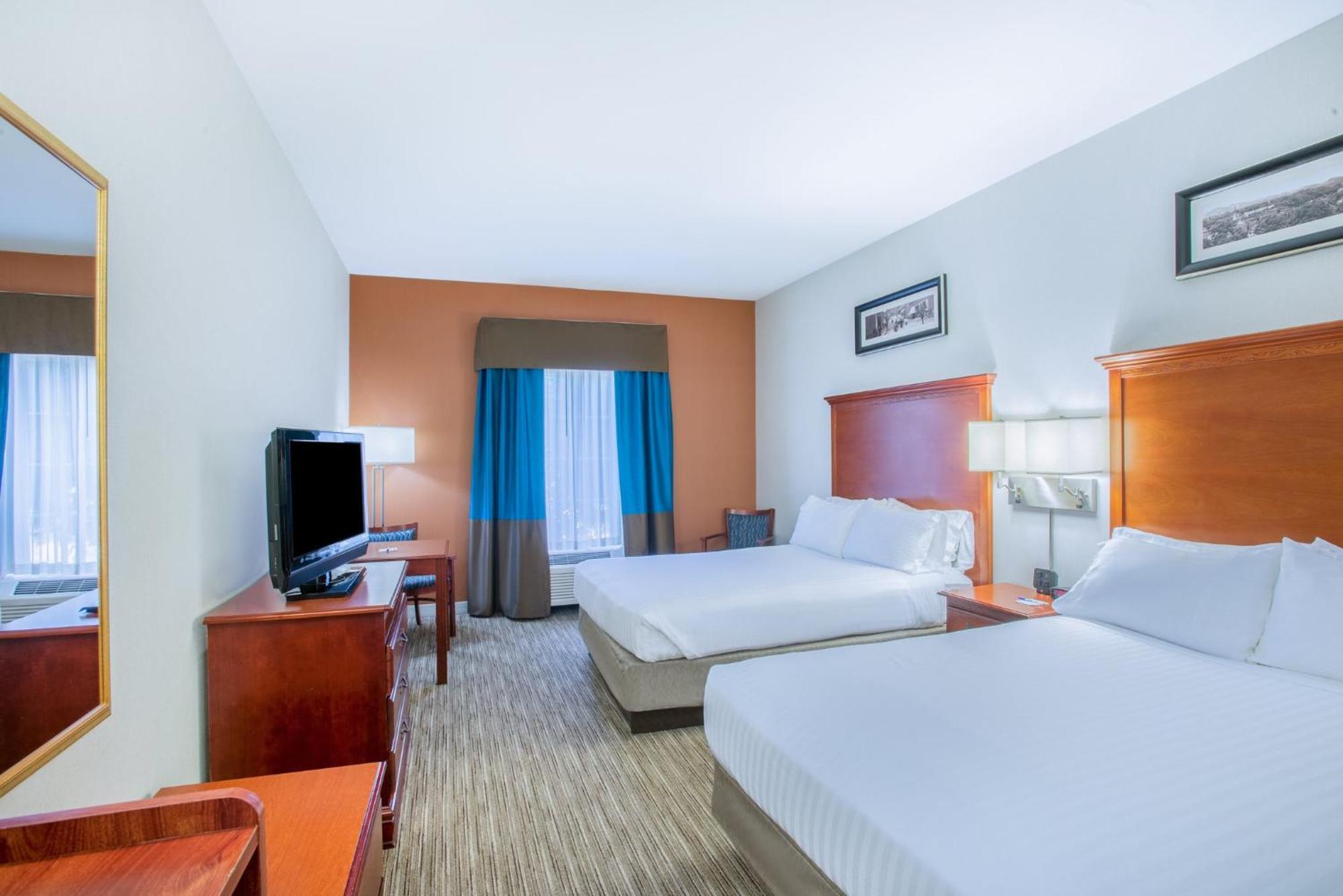 Holiday Inn Express Hotel & Suites Brattleboro By Ihg Kültér fotó