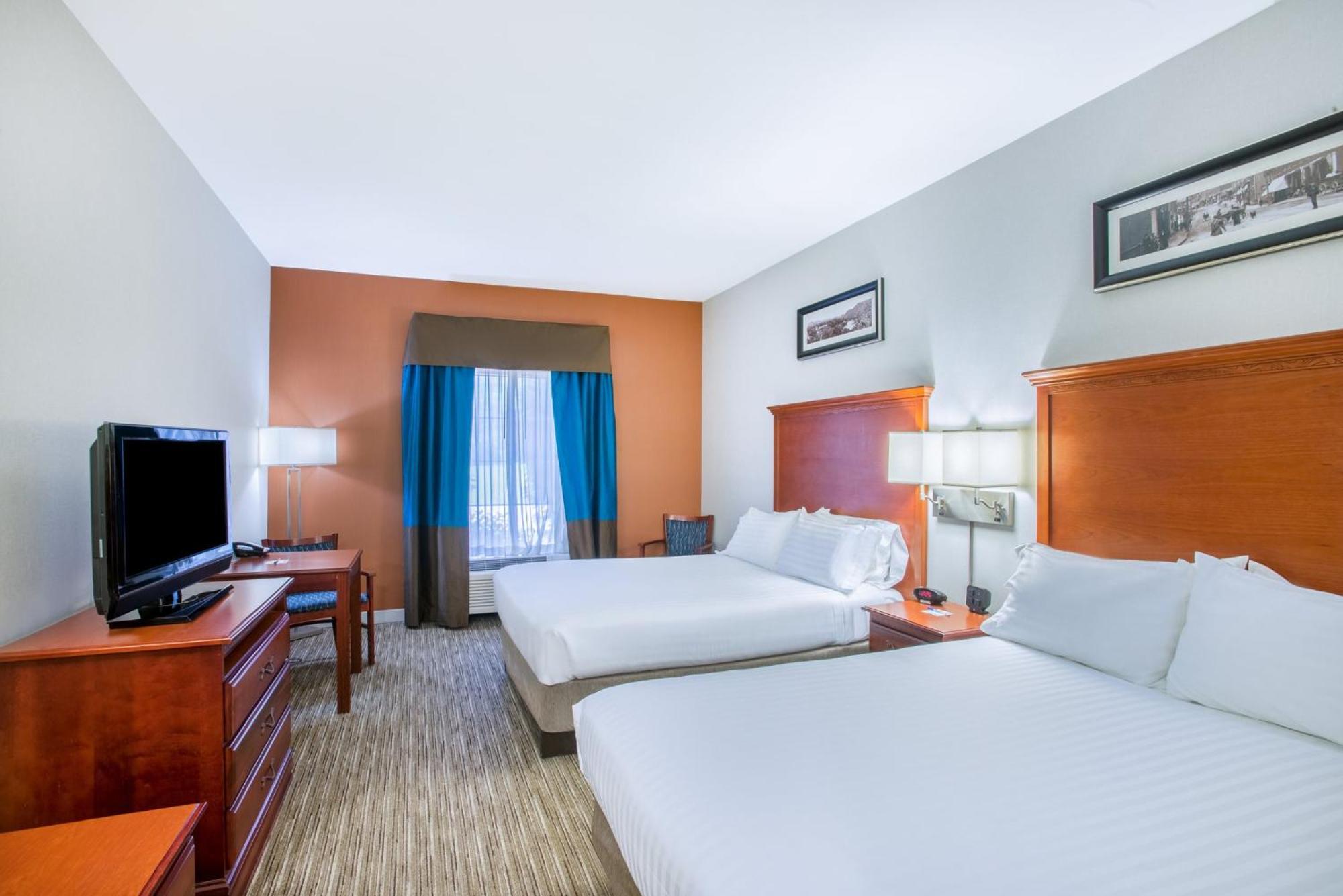 Holiday Inn Express Hotel & Suites Brattleboro By Ihg Kültér fotó