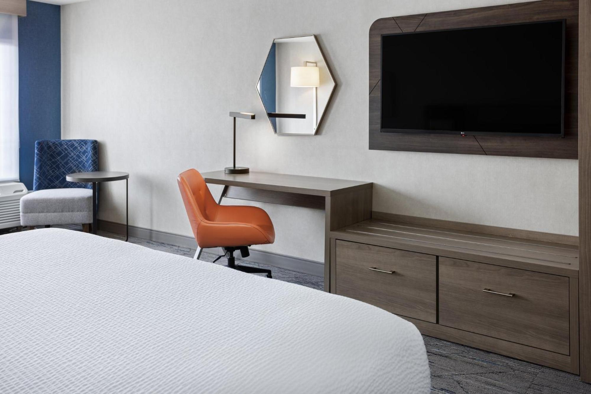 Holiday Inn Express Hotel & Suites Brattleboro By Ihg Kültér fotó